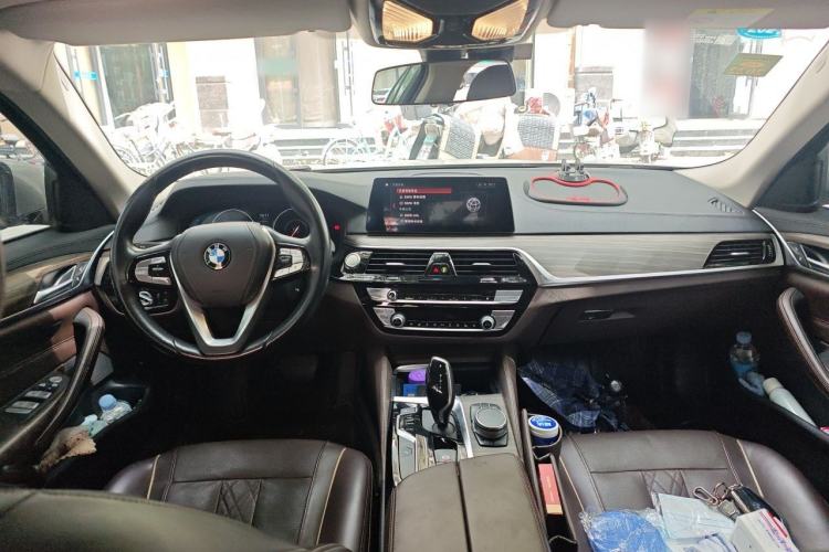 Used BMW 5 Series New Energy 2019 530Le Luxury Package Center Console