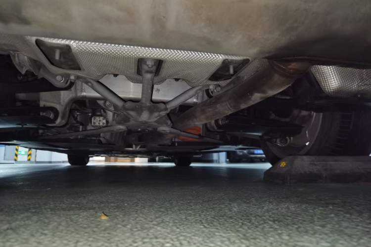 Used BMW 5 Series New Energy 2019 530Le Luxury Package Chassis Rear
