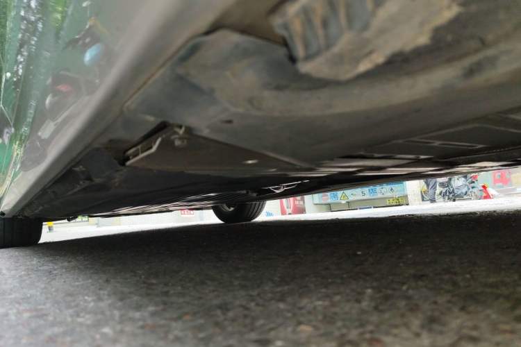 Used BMW 5 Series New Energy 2019 Updated 530Le Pioneer Edition Chassis Rear Left