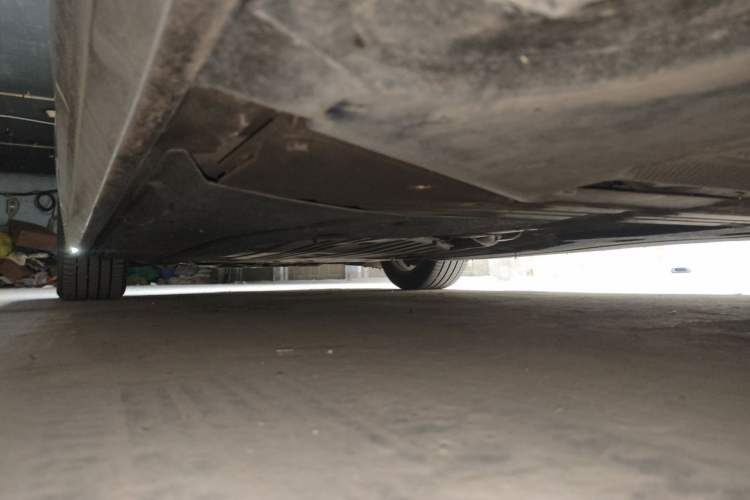 Used BMW 5 Series New Energy 2019 Updated 530Le Pioneer Edition Chassis Rear Left