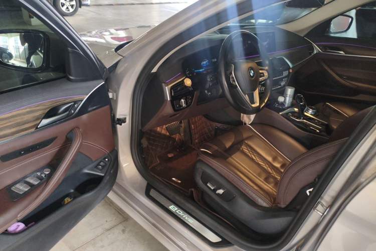 Used BMW 5 Series New Energy 2019 Updated Version 530Le Luxury Package Driver Seat