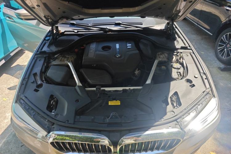Used BMW 5 Series New Energy 2019 Updated Version 530Le Luxury Package Engine Bay