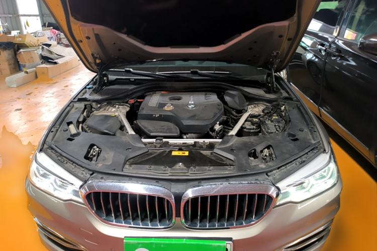 Used BMW 5 Series New Energy 2019 Updated 530Le Pioneer Edition Engine Bay