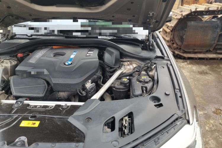 Used BMW 5 Series New Energy 2019 530Le Luxury Package Engine Bay Left