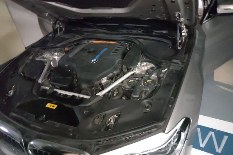 Used BMW 5 Series New Energy 2019 Updated Version 530Le Luxury Package Engine Bay Left