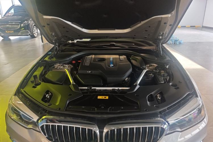 Used BMW 5 Series New Energy 2019 Updated Version 530Le Luxury Package Engine Bay