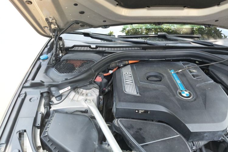 Used BMW 5 Series New Energy 2019 530Le Luxury Package Engine Bay Right