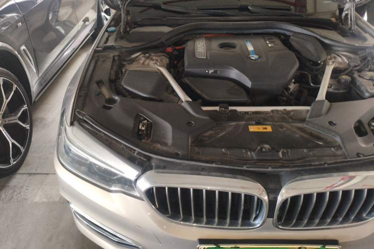 Used BMW 5 Series New Energy 2019 Updated Version 530Le Luxury Package Engine Bay Right