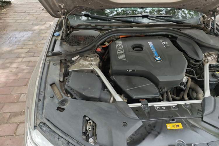 Used BMW 5 Series New Energy 2019 530Le Luxury Package Engine Bay Right