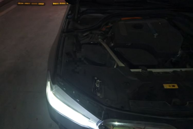Used BMW 5 Series New Energy 2019 530Le Luxury Package Engine Bay Right