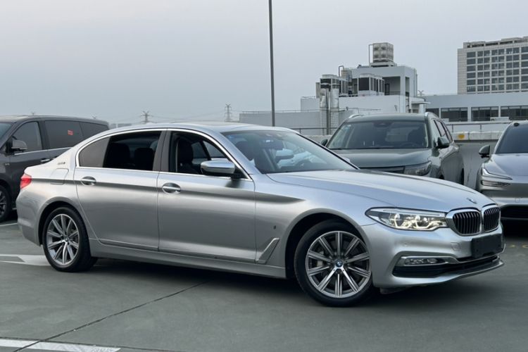Used BMW 5 Series New Energy 2019 530Le Luxury Package Exterior 3