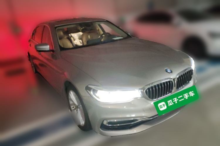 Used BMW 5 Series New Energy 2019 Updated Version 530Le Luxury Package Front Right 45 Deg