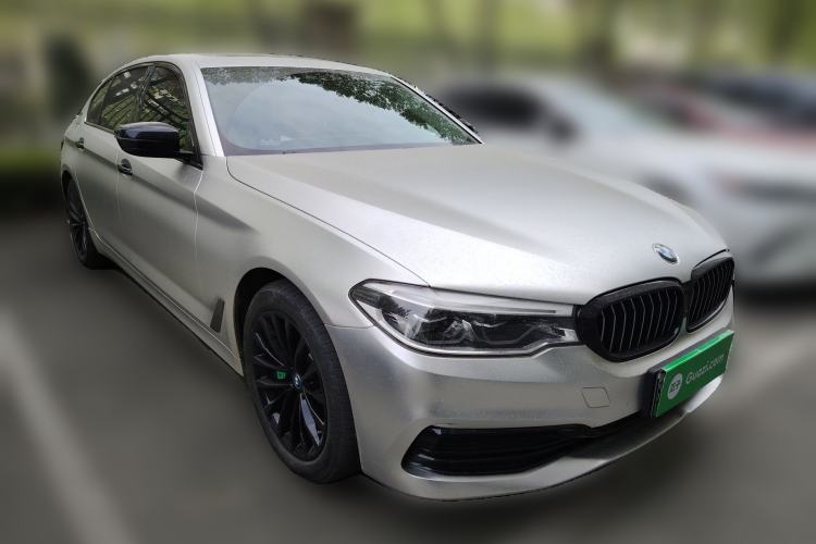 Used BMW 5 Series New Energy 2019 Updated Version 530Le Luxury Package Front Right 45 Deg