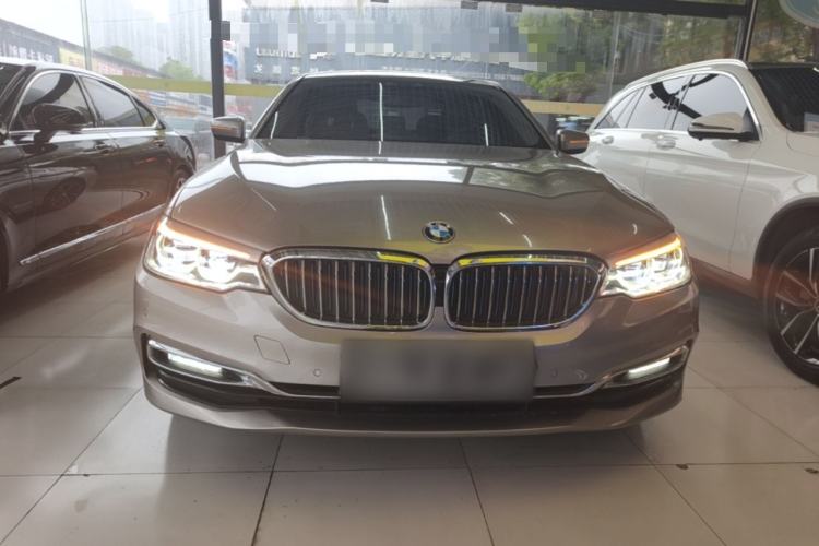 Used BMW 5 Series New Energy 2019 530Le Luxury Package Front
