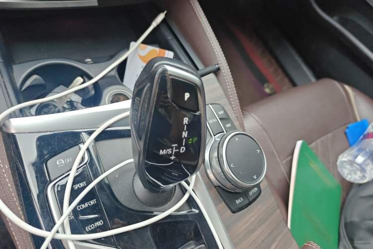 Used BMW 5 Series New Energy 2019 530Le Luxury Package Gear Lever
