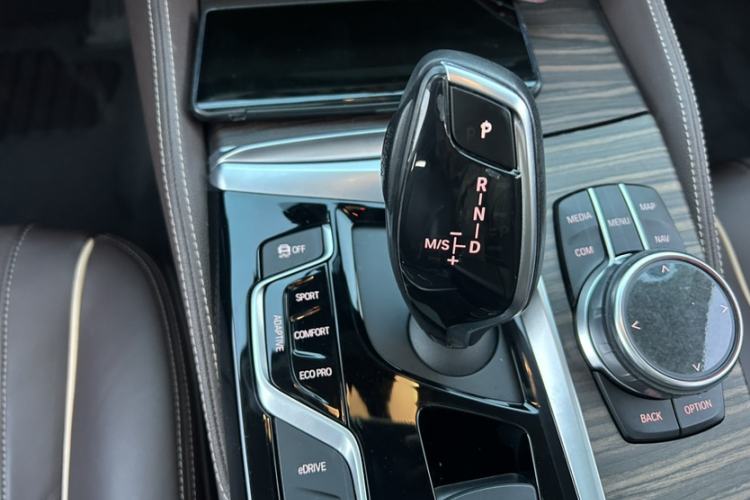 Used BMW 5 Series New Energy 2019 530Le Luxury Package Gear Lever