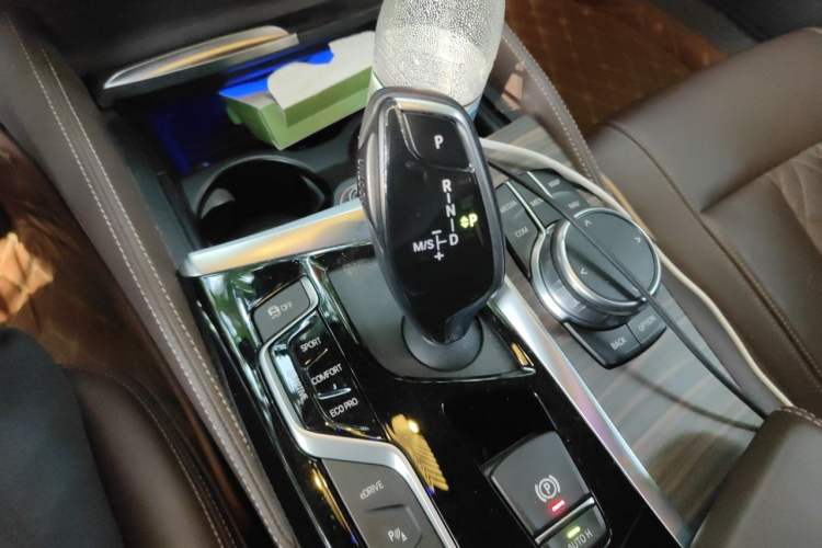 Used BMW 5 Series New Energy 2019 530Le Luxury Package Gear Lever