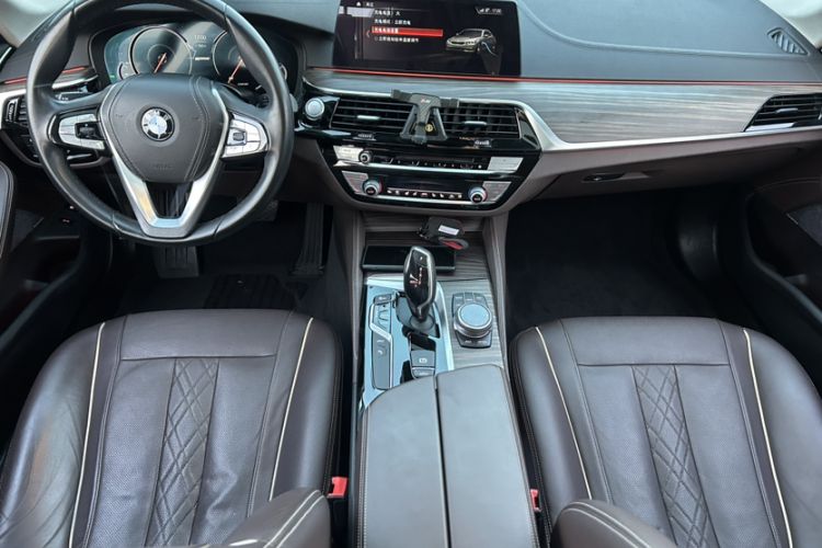 Used BMW 5 Series New Energy 2019 530Le Luxury Package Interior 5