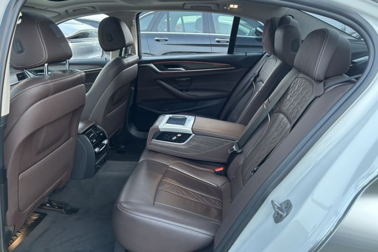Used BMW 5 Series New Energy 2019 530Le Luxury Package Interior 8