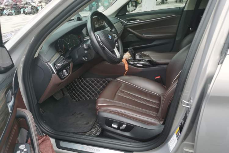 Used BMW 5 Series New Energy 2019 530Le Luxury Package Left Front Seat