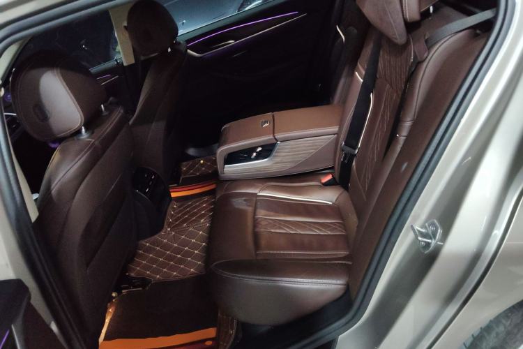 Used BMW 5 Series New Energy 2019 Updated Version 530Le Luxury Package Left Rear Seat