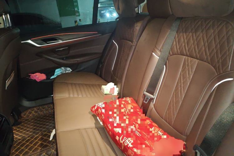 Used BMW 5 Series New Energy 2019 Updated Version 530Le Luxury Package Left Rear Seat