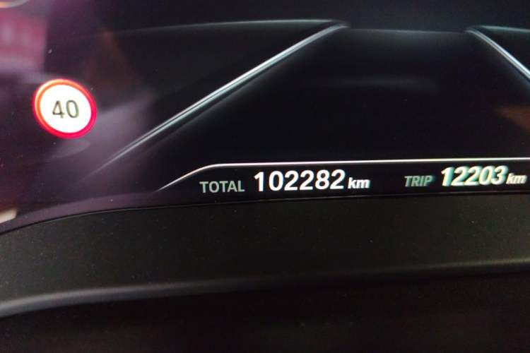 Used BMW 5 Series New Energy 2019 Updated 530Le Pioneer Edition Odometer Close Up