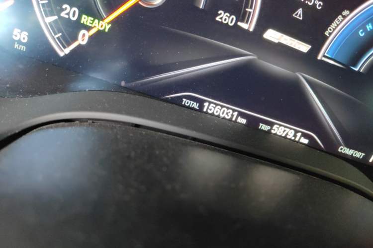 Used BMW 5 Series New Energy 2019 530Le Luxury Package Odometer Close Up