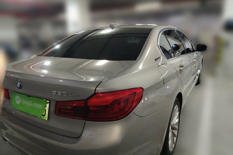 Used BMW 5 Series New Energy 2019 Updated Version 530Le Luxury Package Rear Right 45 Deg