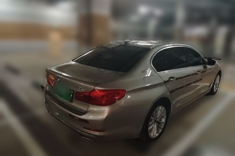 Used BMW 5 Series New Energy 2019 530Le Luxury Package Rear Right 45 Deg