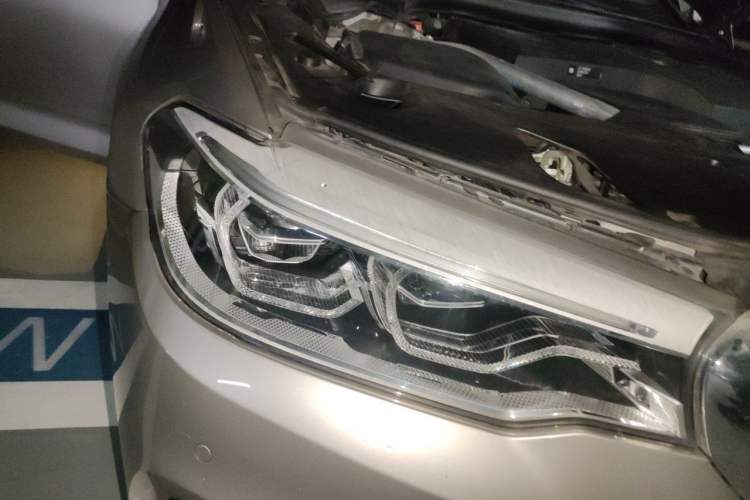 Used BMW 5 Series New Energy 2019 Updated Version 530Le Luxury Package Right Front Headlight
