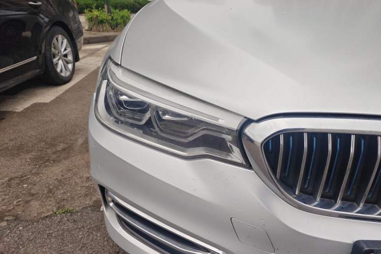 Used BMW 5 Series New Energy 2019 530Le Luxury Package Right Front Headlight