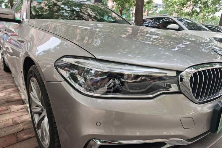 Used BMW 5 Series New Energy 2019 530Le Luxury Package Right Front Headlight