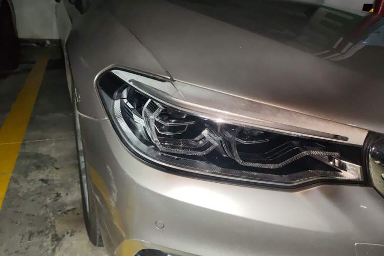 Used BMW 5 Series New Energy 2019 Updated Version 530Le Luxury Package Right Front Headlight