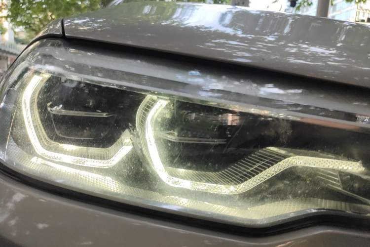 Used BMW 5 Series New Energy 2019 530Le Luxury Package Right Front Headlight