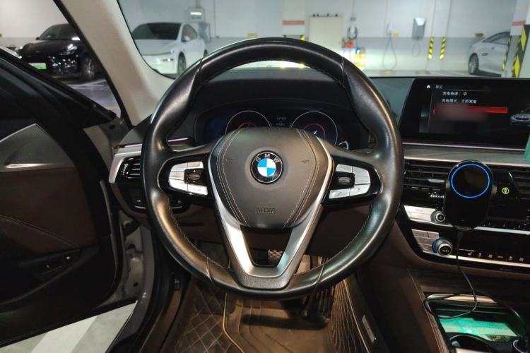 Used BMW 5 Series New Energy 2019 Updated Version 530Le Luxury Package Steering Wheel