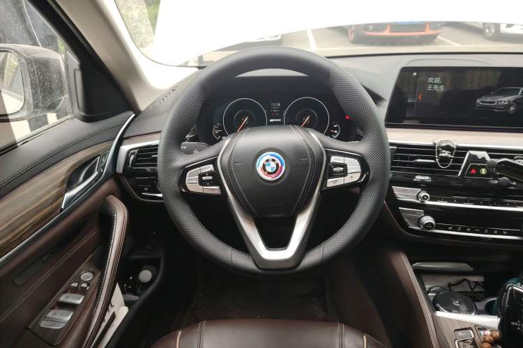 Used BMW 5 Series New Energy 2019 Updated Version 530Le Luxury Package Steering Wheel