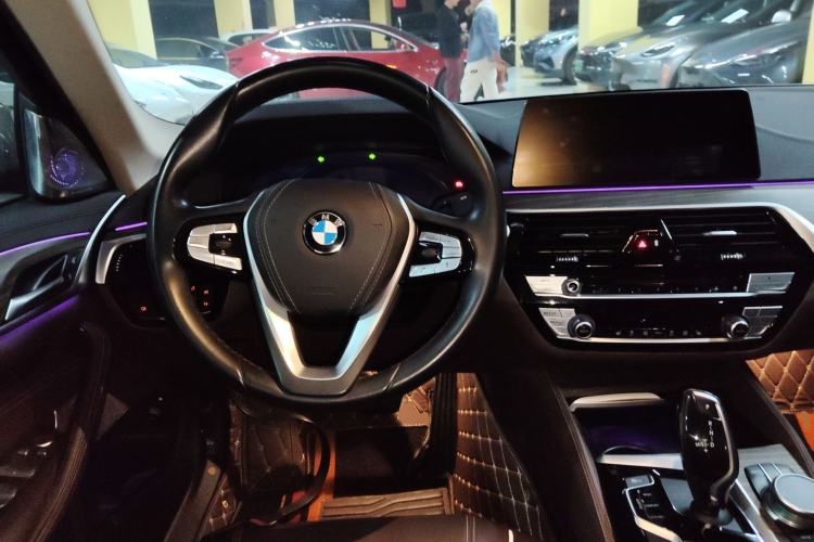 Used BMW 5 Series New Energy 2019 Updated Version 530Le Luxury Package Steering Wheel