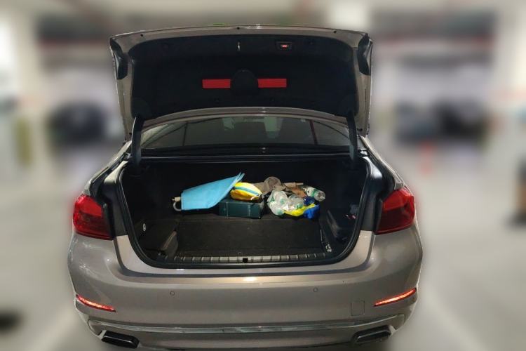 Used BMW 5 Series New Energy 2019 Updated Version 530Le Luxury Package Trunk