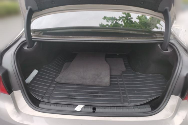 Used BMW 5 Series New Energy 2019 530Le Luxury Package Trunk