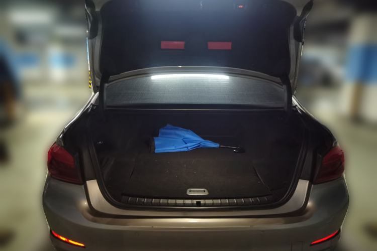 Used BMW 5 Series New Energy 2019 530Le Luxury Package Trunk