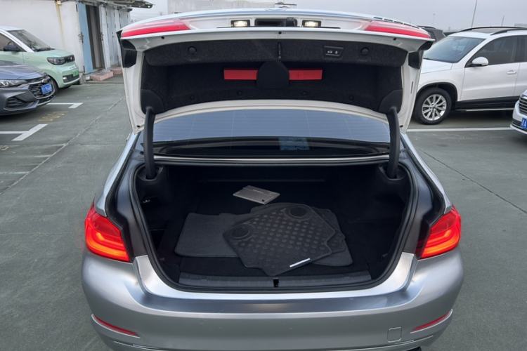 Used BMW 5 Series New Energy 2019 530Le Luxury Package Trunk