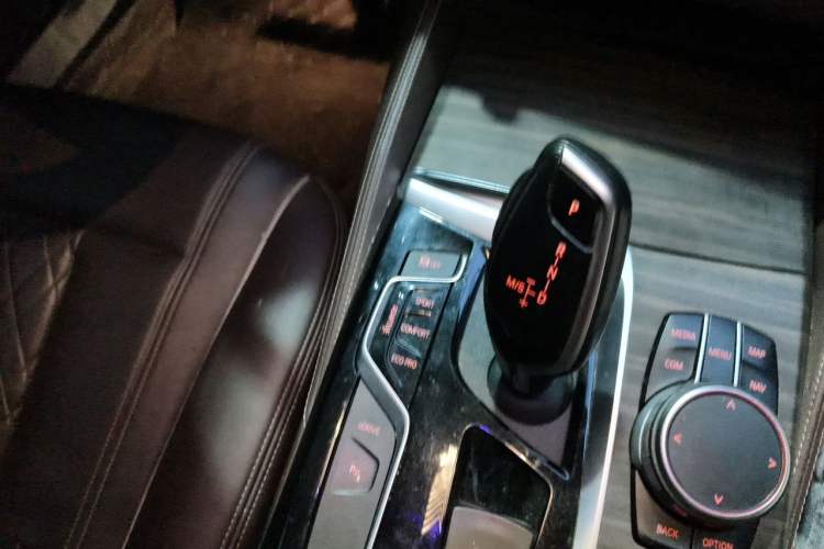 Used BMW 5 Series New Energy 2019 Updated Version 530Le Luxury Package Vehicle Key