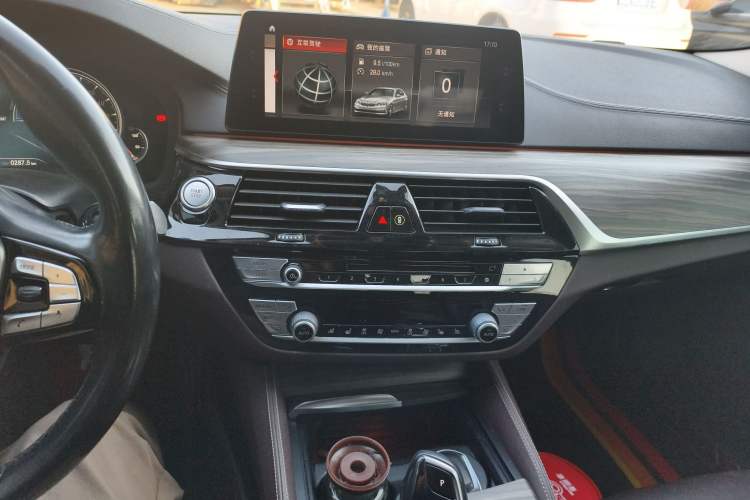 Used BMW 5 Series New Energy 2019 530Le Luxury Package Audio And AC Panel