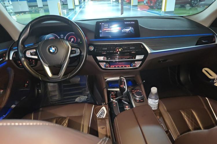 Used BMW 5 Series New Energy 2019 530Le Luxury Package Center Console