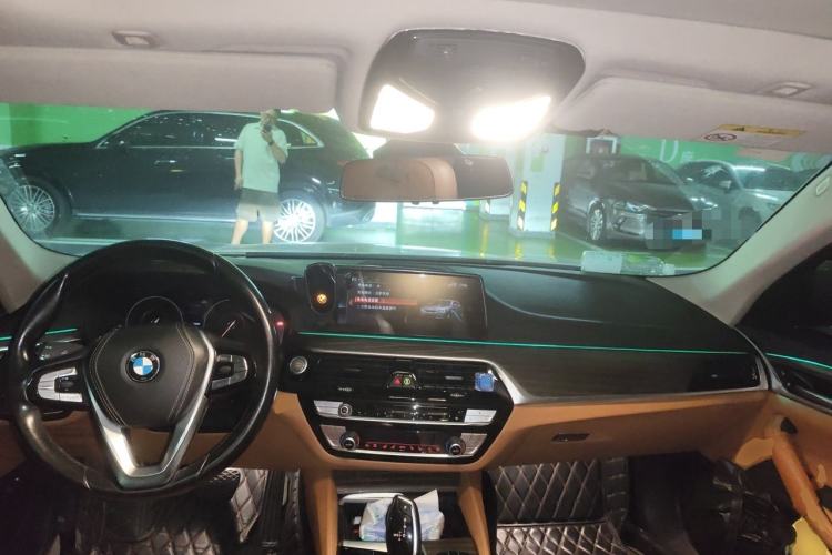 Used BMW 5 Series New Energy 2019 530Le Luxury Package Center Console