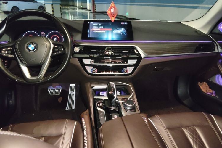 Used BMW 5 Series New Energy 2019 530Le Luxury Package Center Console
