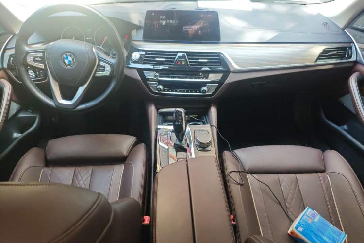 Used BMW 5 Series New Energy 2019 Updated 530Le Pioneer Edition Center Console