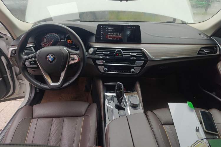 Used BMW 5 Series New Energy 2019 530Le Pioneer Edition Center Console