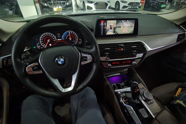 Used BMW 5 Series New Energy 2019 Updated 530Le Pioneer Edition Center Console